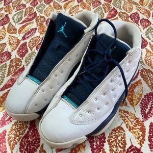 Air Jordan 13 Retro Low Hornets Size 10.5
